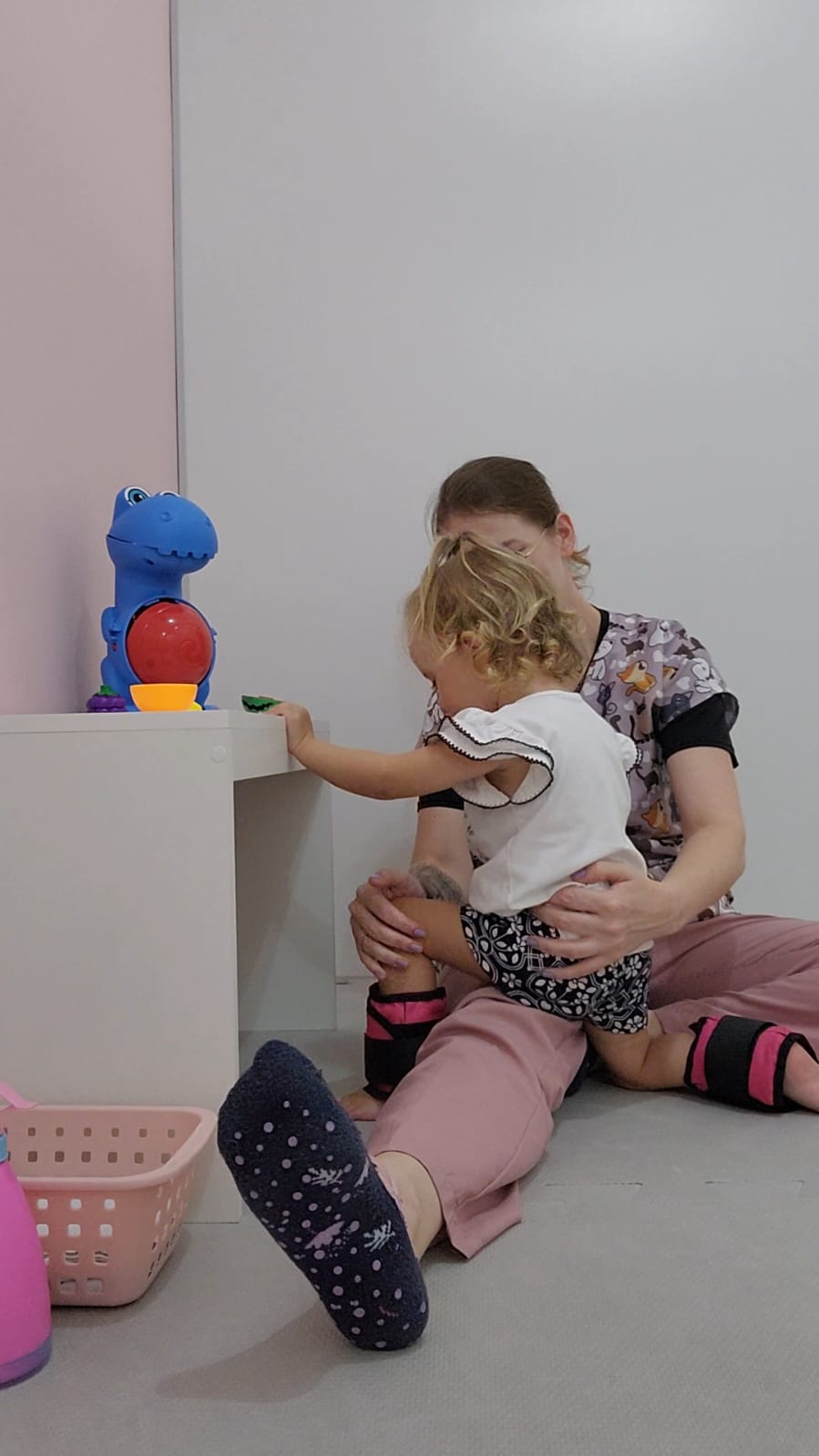 Atendimento individual de fisioterapia pediátrica no Neuro Acolher